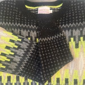 Brodie Cashmere sweater and matching hat XS